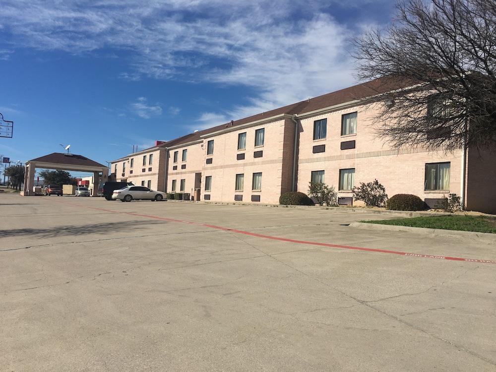 Red Roof Inn Fort Worth - Saginaw ภายนอก รูปภาพ